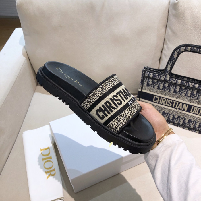 DR SLIPPERS