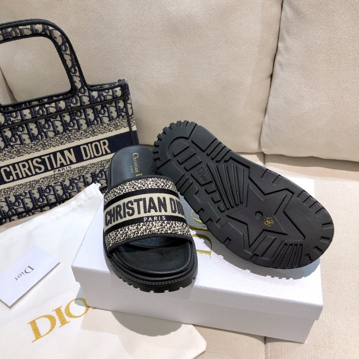 DR SLIPPERS