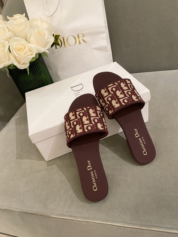 DR SLIPPERS