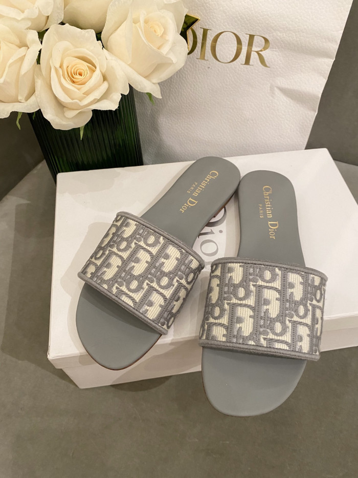 DR SLIPPERS