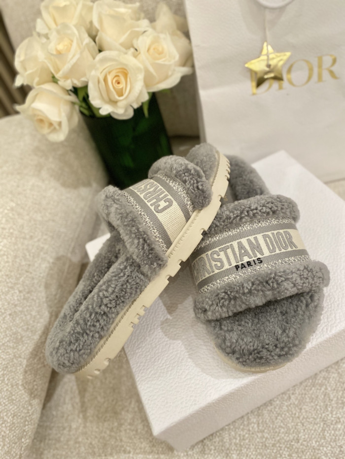 DR SLIPPERS