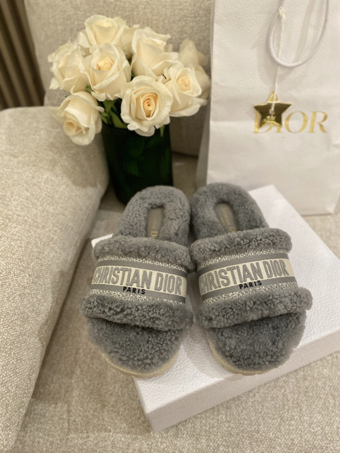 DR SLIPPERS