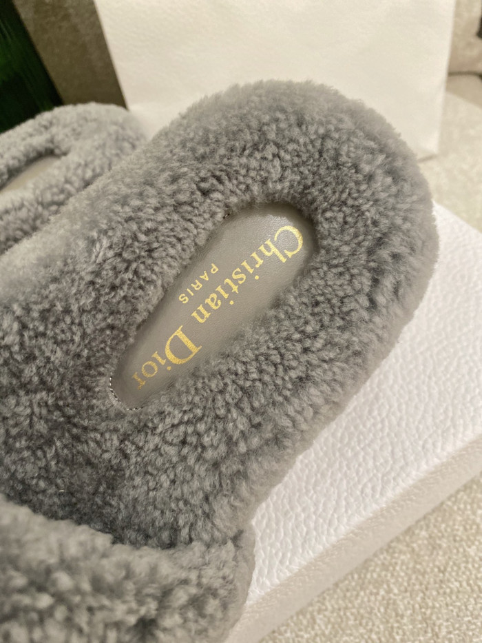 DR SLIPPERS