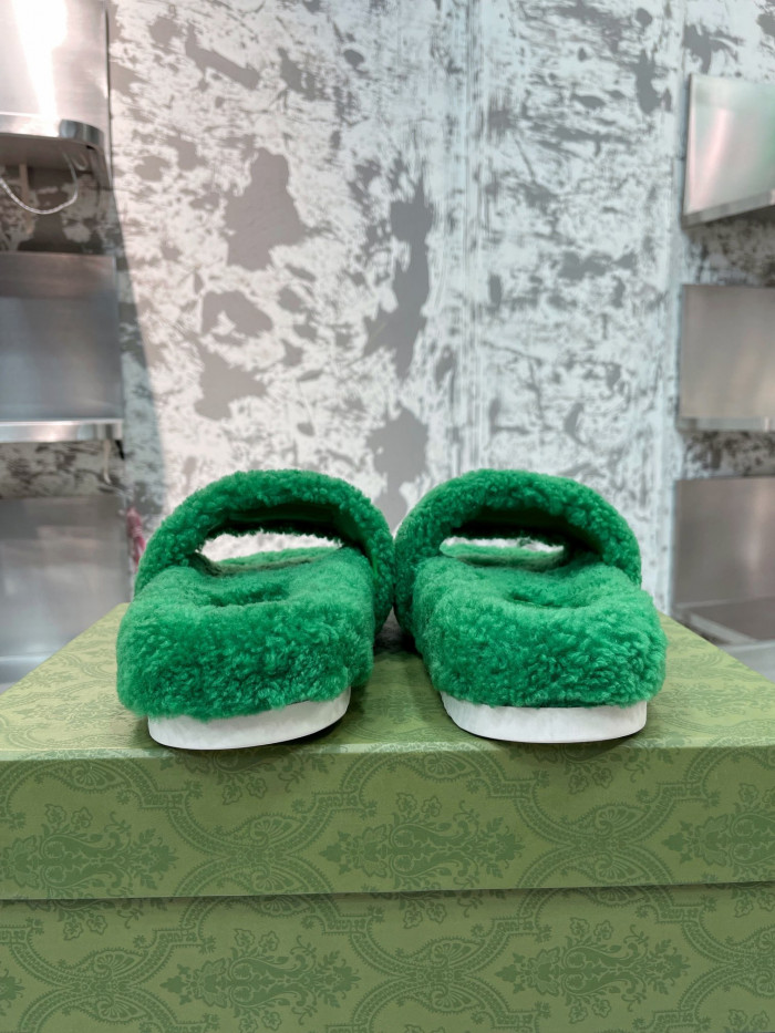 GUCC SLIPPERS