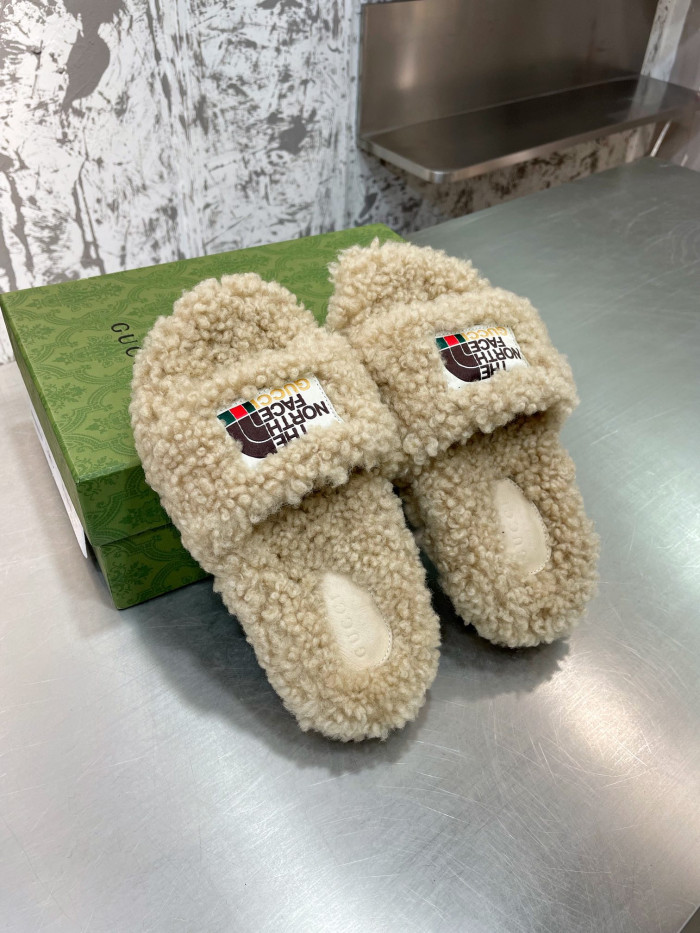 GUCC SLIPPERS