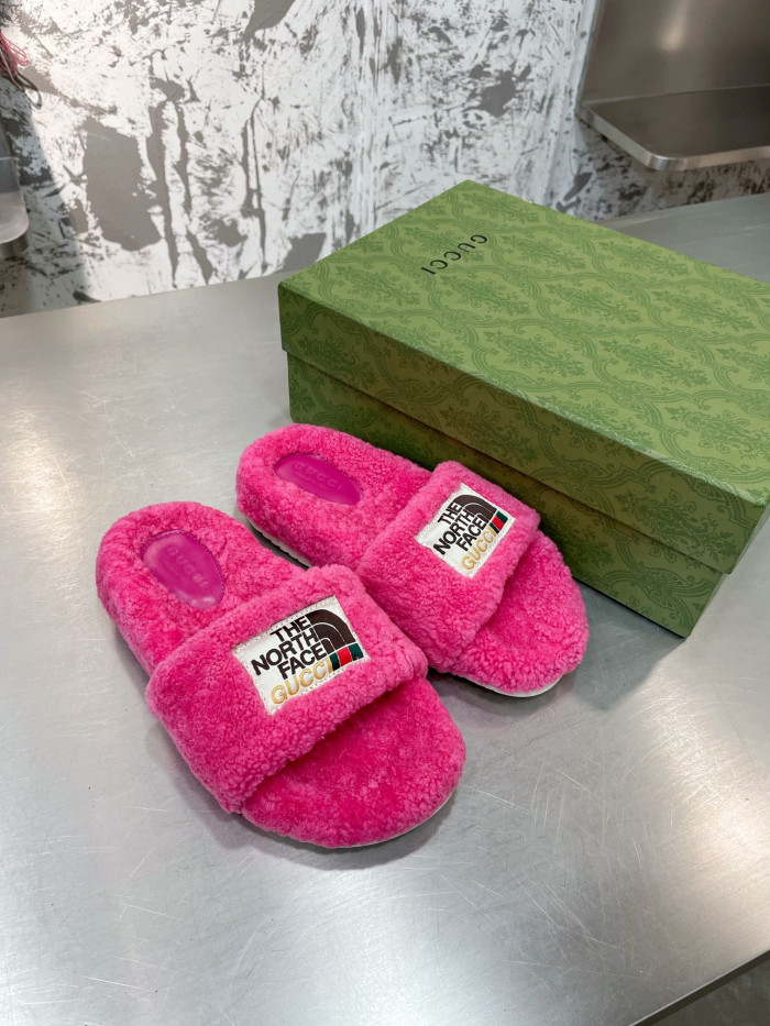 GUCC SLIPPERS