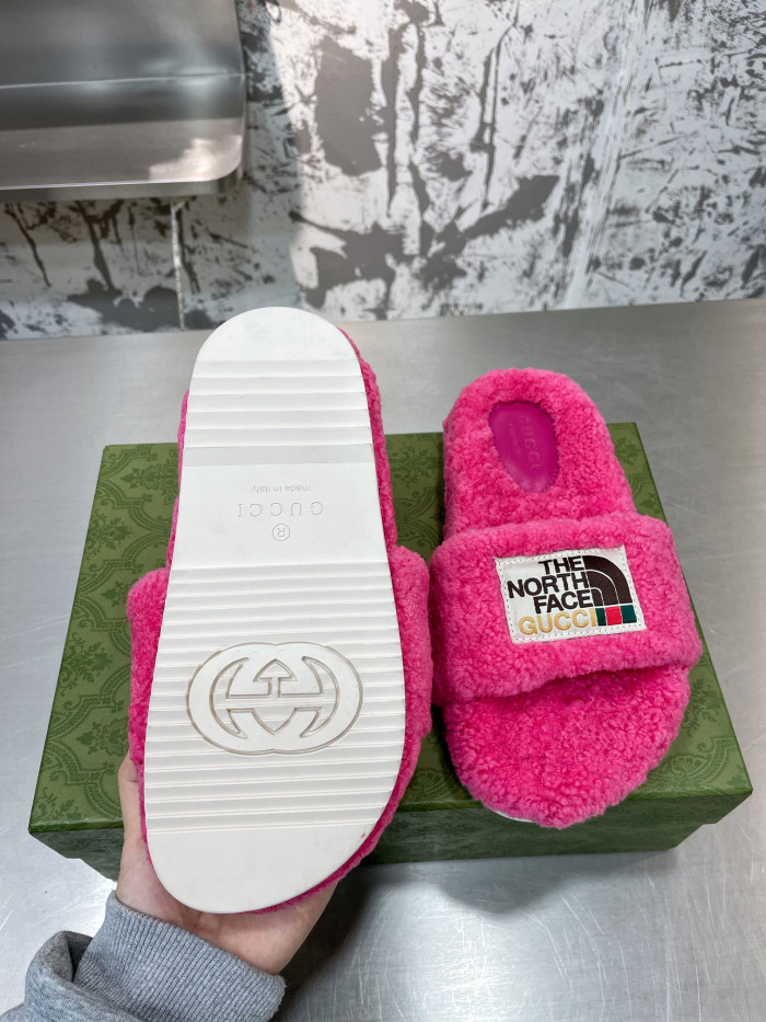 GUCC SLIPPERS