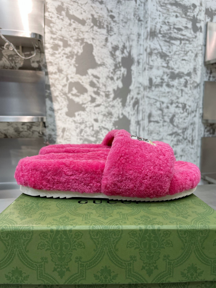 GUCC SLIPPERS