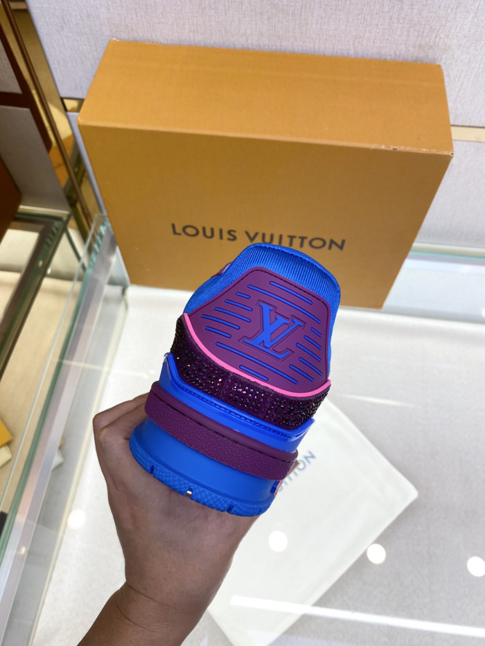 LV TRAINER SNEAKER LOW