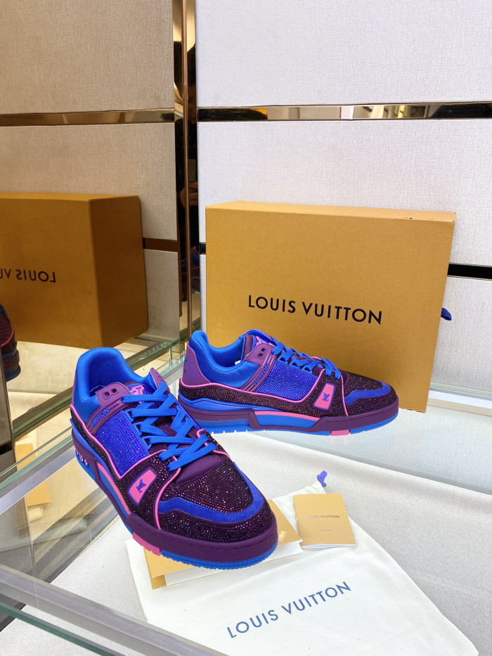 LV TRAINER SNEAKER LOW