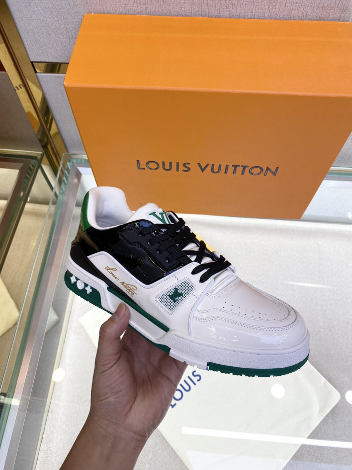 LV TRAINER SNEAKER LOW