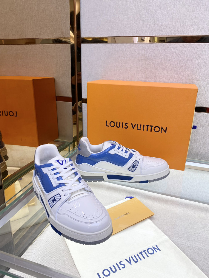 LV TRAINER SNEAKER LOW