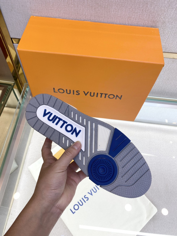 LV TRAINER SNEAKER LOW