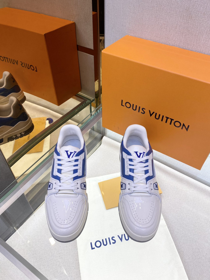 LV TRAINER SNEAKER LOW