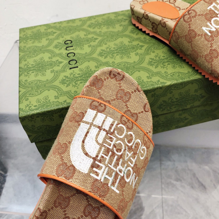 GUCC SLIPPERS