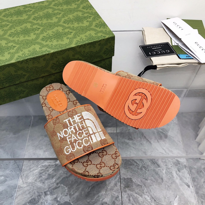 GUCC SLIPPERS