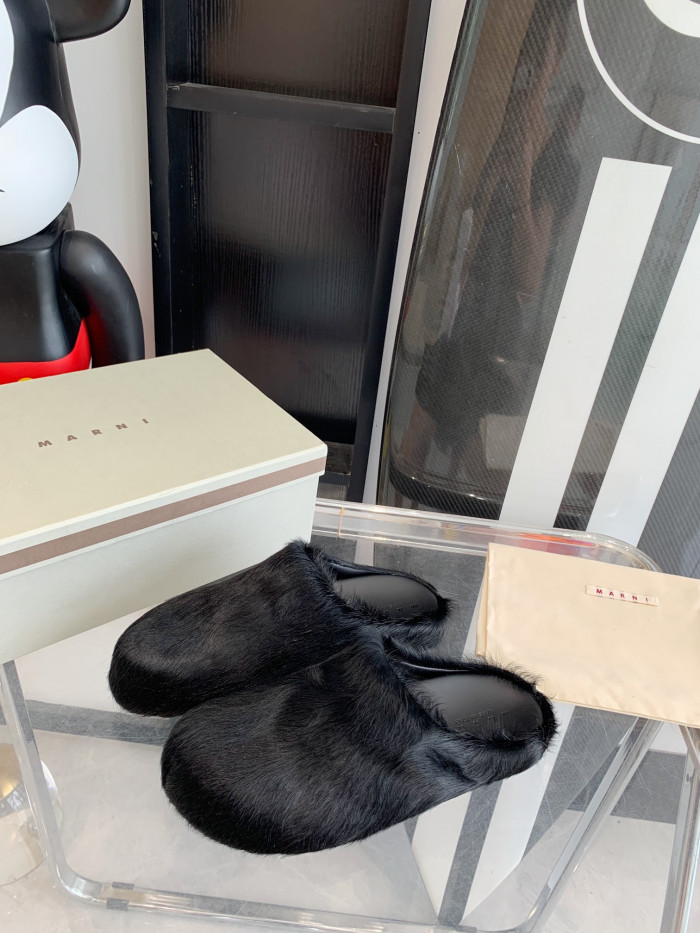 MARNI LONG HAIRCALFSKIN FUSSBETT SABOT