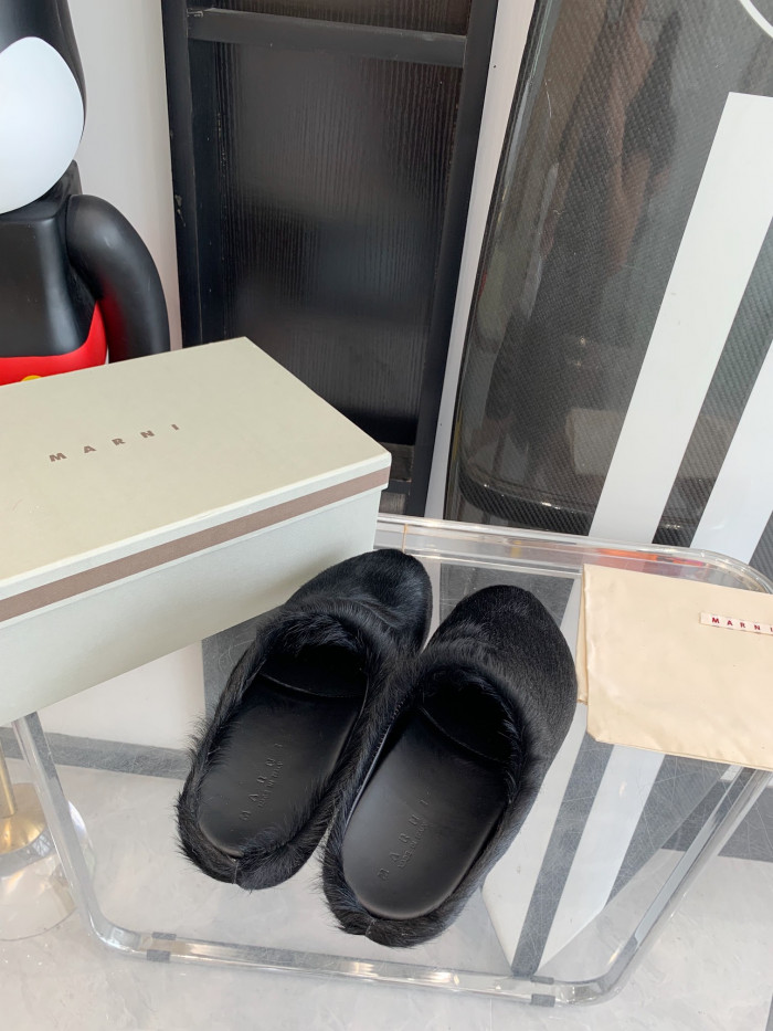 MARNI LONG HAIRCALFSKIN FUSSBETT SABOT