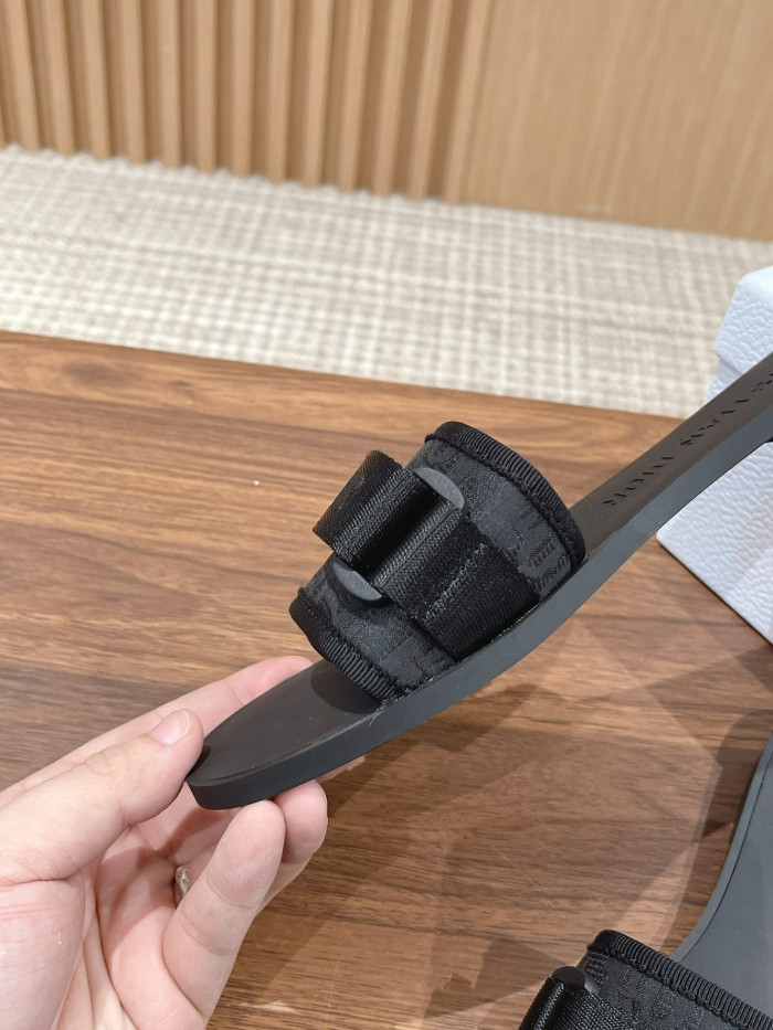 D10R SLIDER
