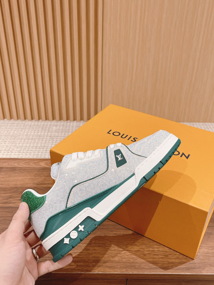 LV TRAINER SNEAKER