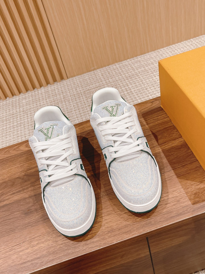 LV TRAINER SNEAKER