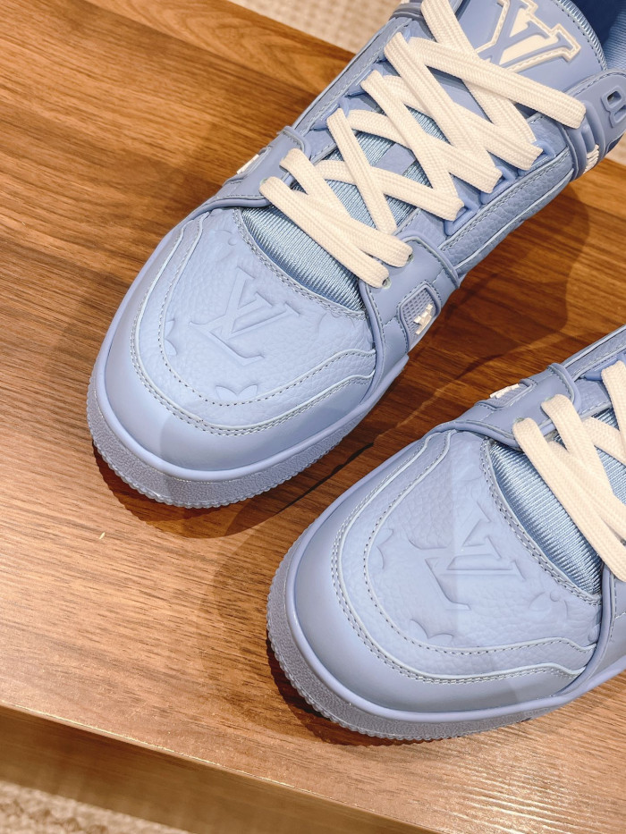 LV TRAINER SNEAKER