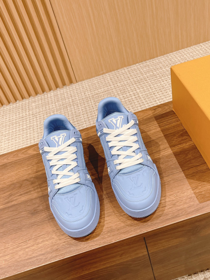 LV TRAINER SNEAKER