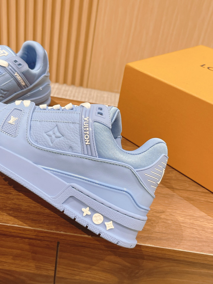 LV TRAINER SNEAKER