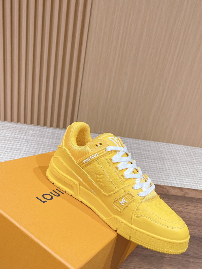 LV TRAINER SNEAKER