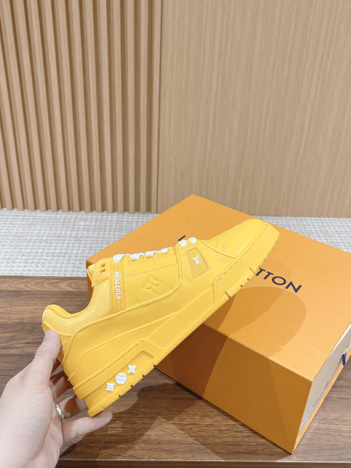 LV TRAINER SNEAKER