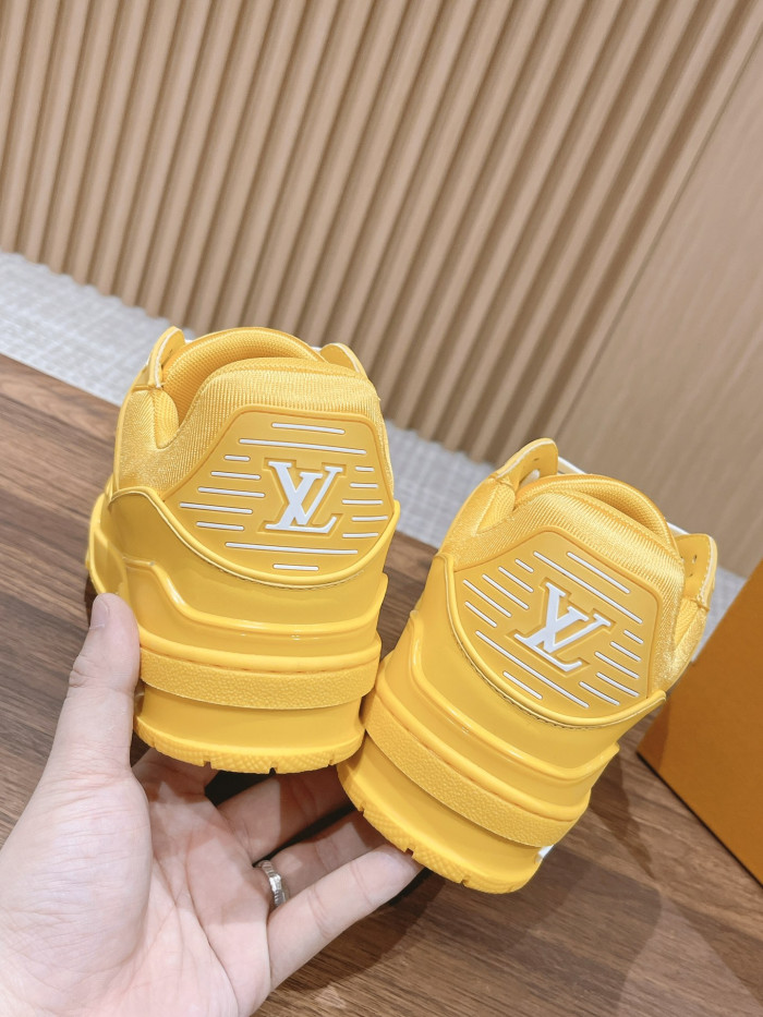 LV TRAINER SNEAKER