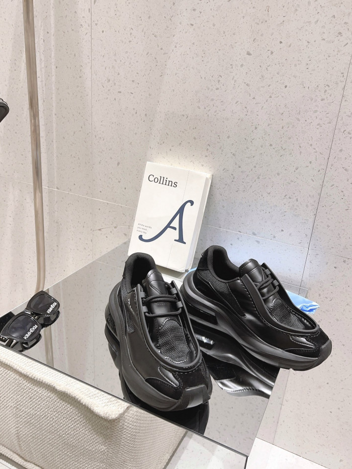 Pra*a brushed leather sneaker