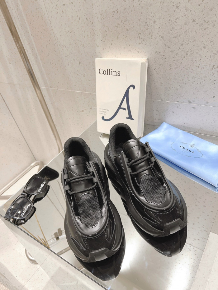 Pra*a brushed leather sneaker