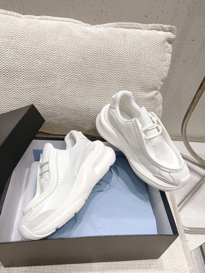 Pra*a brushed leather sneaker
