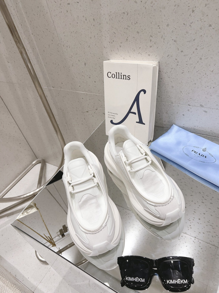Pra*a brushed leather sneaker