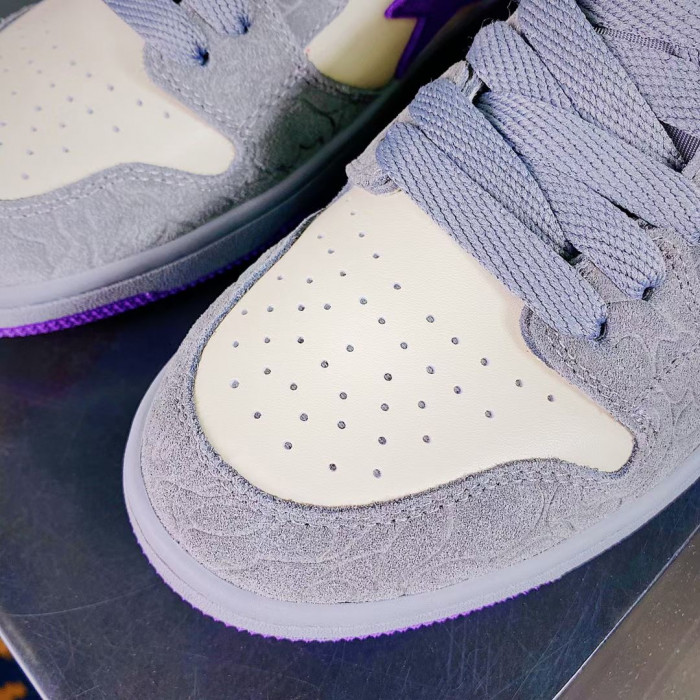 B*PE SNEAKER