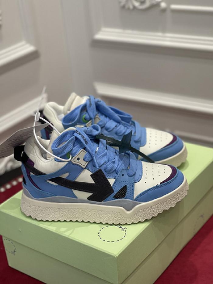 OFF-WHITE SNEAKER